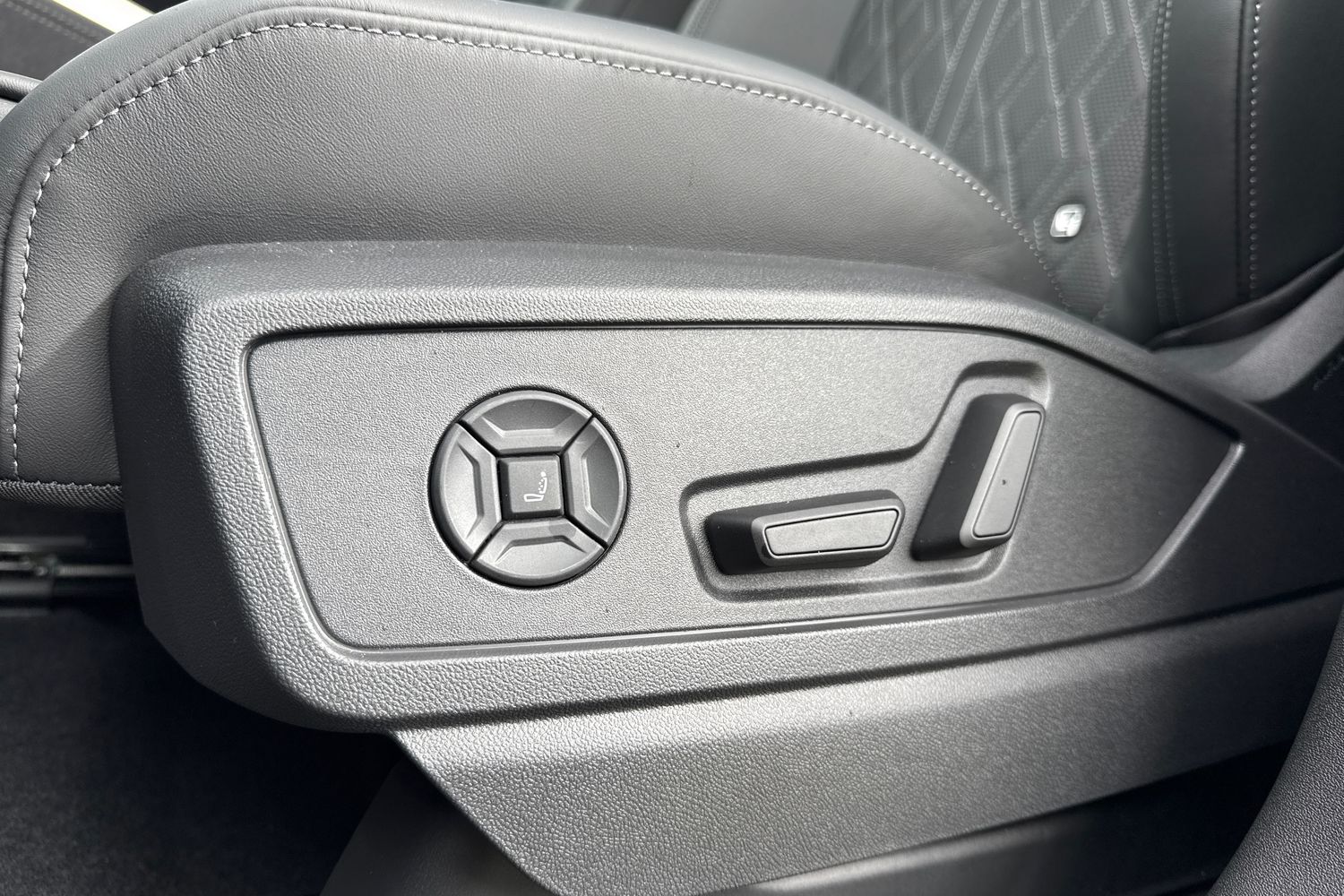 Used Audi SQ5 2025 for sale - 76761218: Photo 39