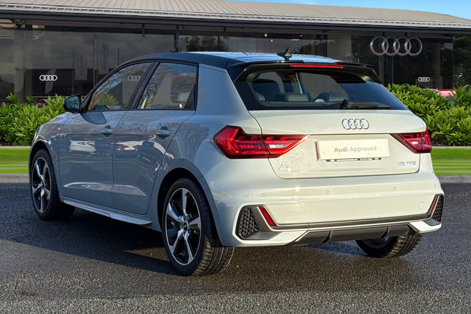 Used Audi A1 2023 for sale - 77128845: Photo 2