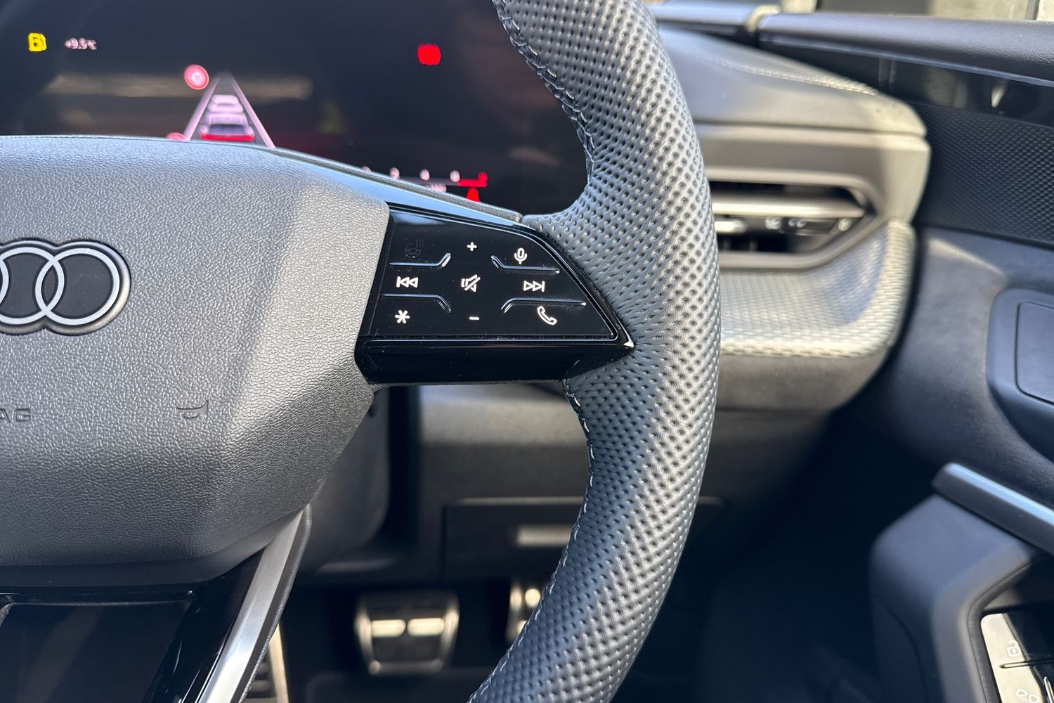 Used Audi Q5 2025 for sale - 76320440: Photo 33