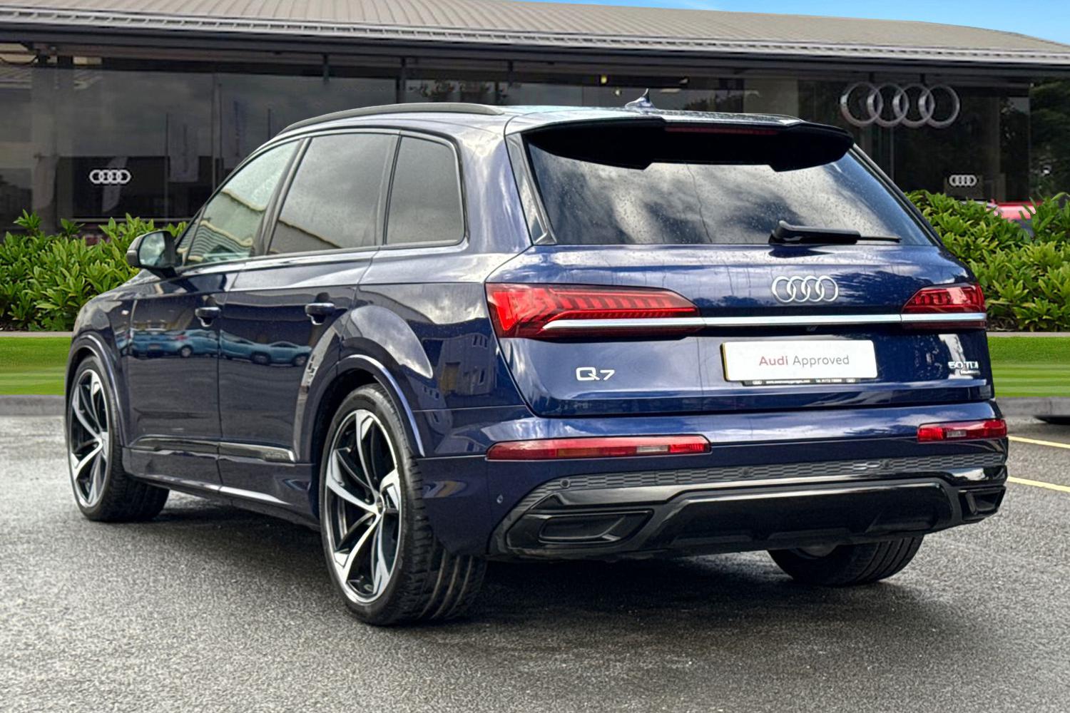 Used Audi Q7 2021 for sale - 76949721: Photo 2