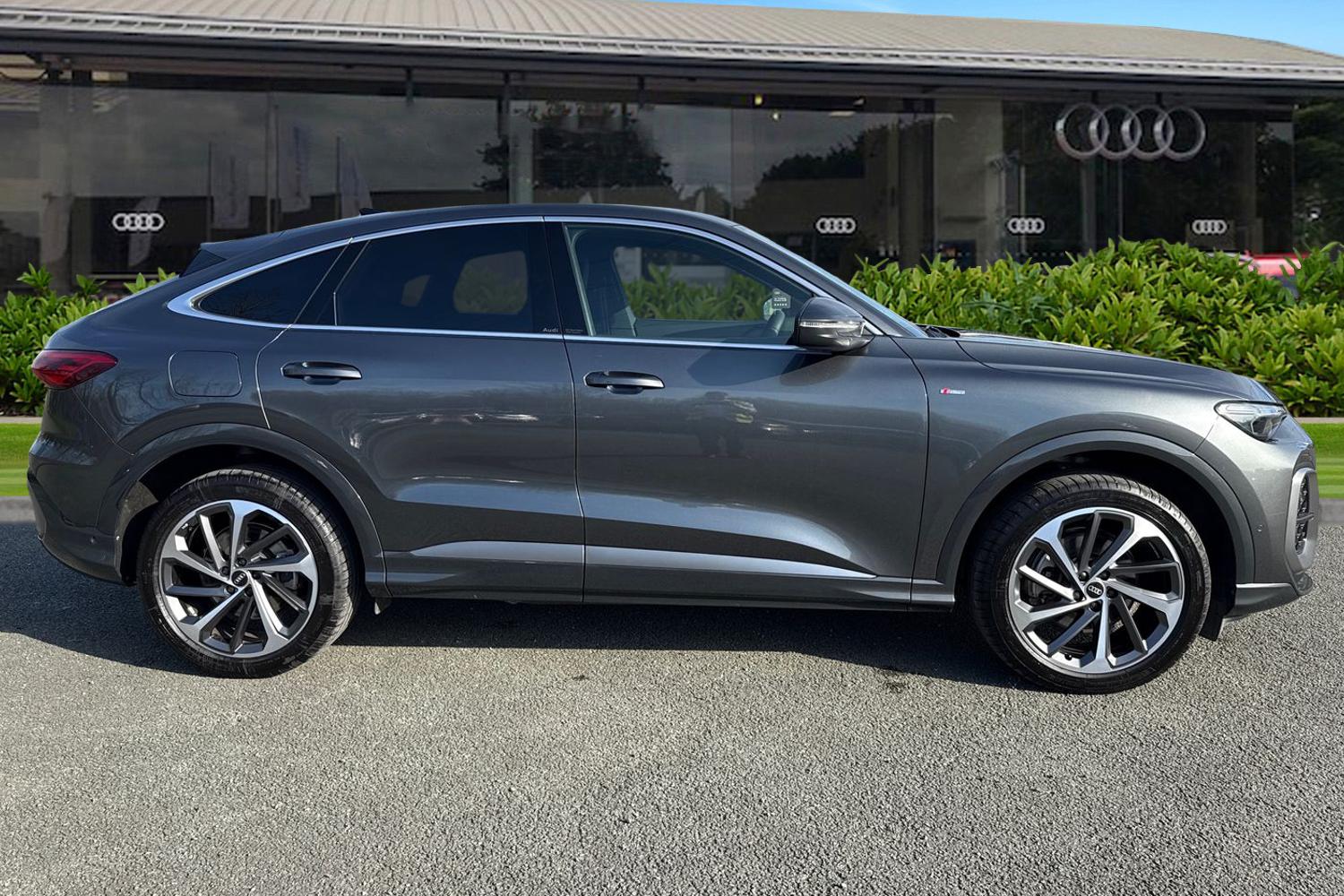 Used Audi Q5 2025 for sale - 77943770: Photo 3