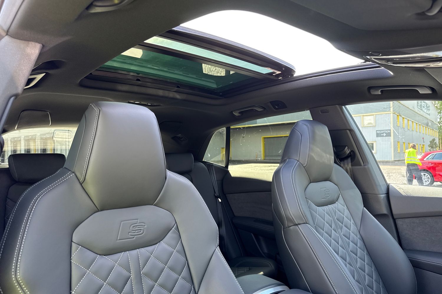 Used Audi SQ8 2025 for sale - 76351991: Photo 23