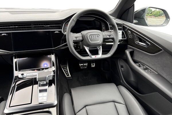 Used Audi Q8 2025 for sale - 75026634: Photo 17