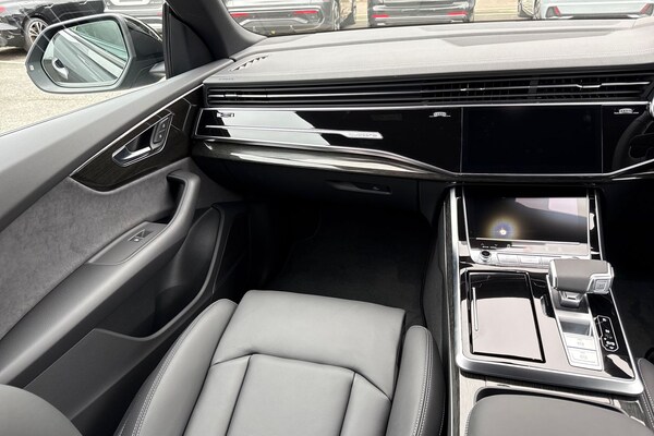Used Audi Q8 2025 for sale - 75026634: Photo 19