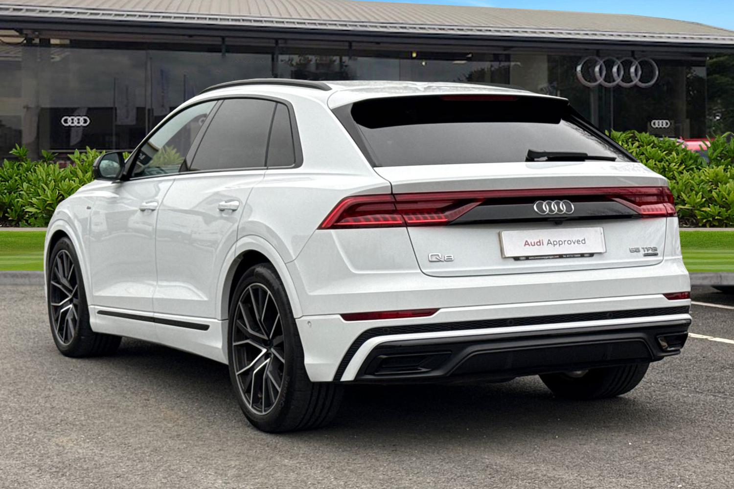 Used Audi Q8 2023 for sale - 77680161: Photo 2