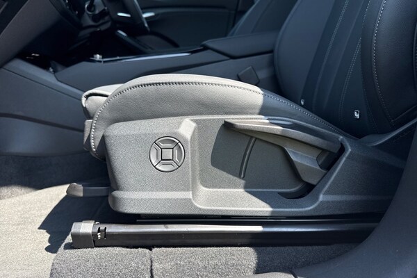 Used Audi Q6 e-tron 2025 for sale - 75785595: Photo 48