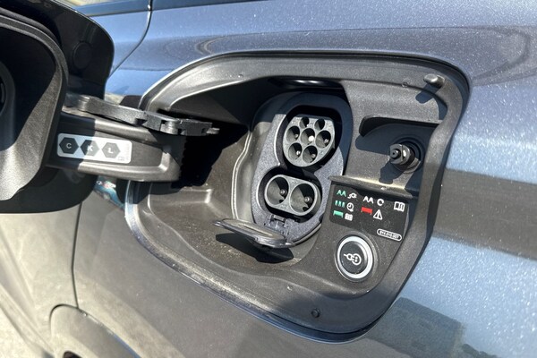 Used Audi Q6 e-tron 2025 for sale - 75785595: Photo 53
