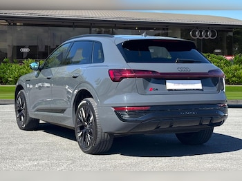 Used Audi Q8 e-tron 2023 for sale - 78454308: Photo
