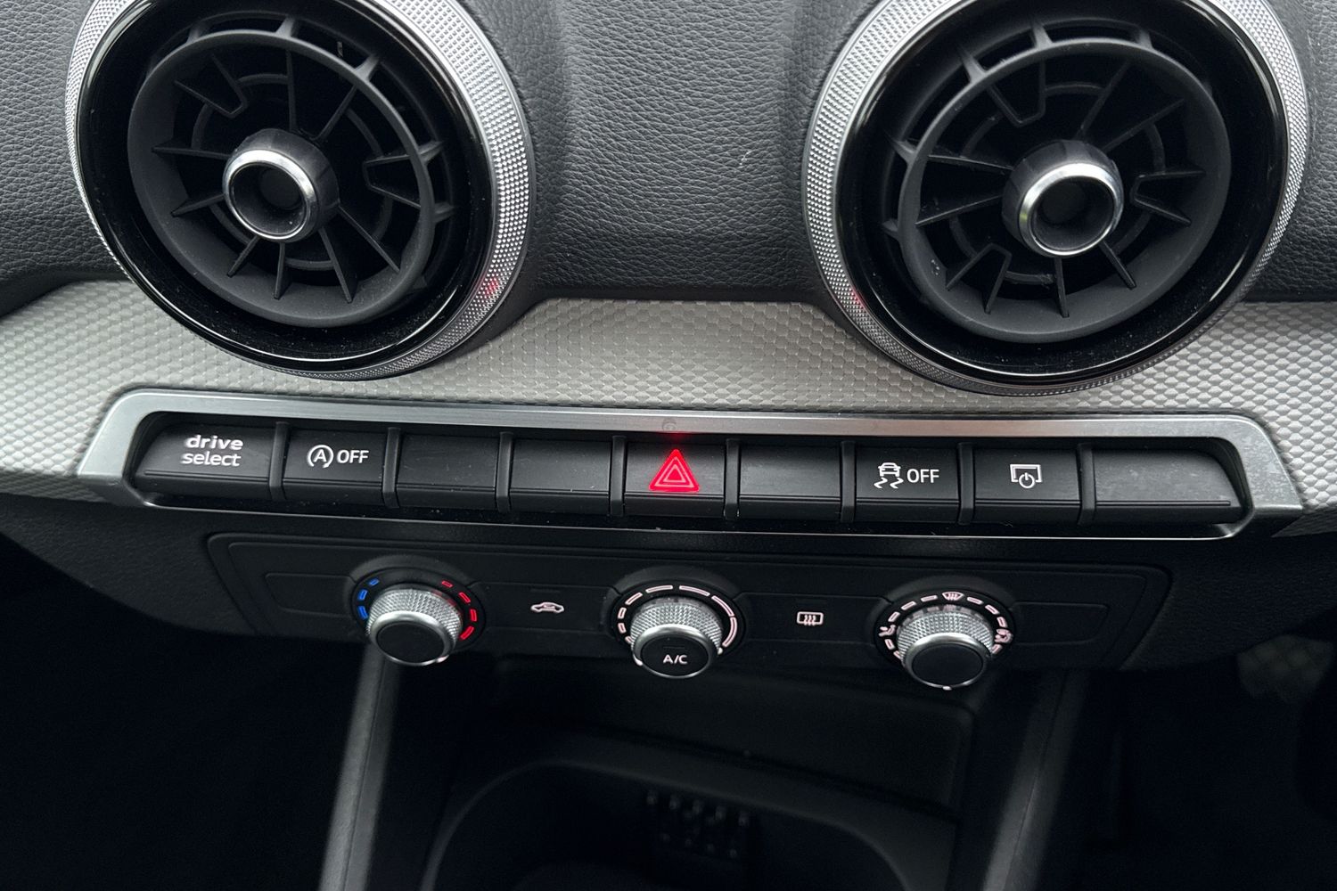 Used Audi Q2 2023 for sale - 77334240: Photo 53