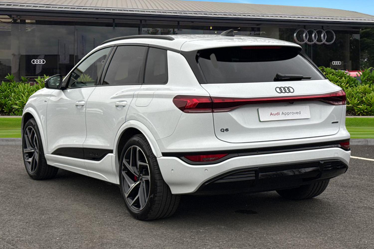 Used Audi Q6 e-tron 2025 for sale - 77458797: Photo 2