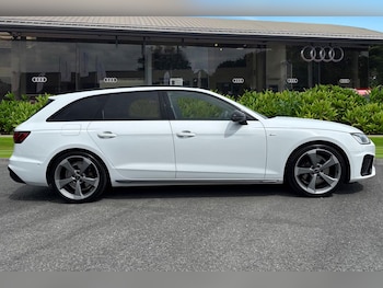 Used Audi A4 Avant 2024 for sale - 79130305: Photo