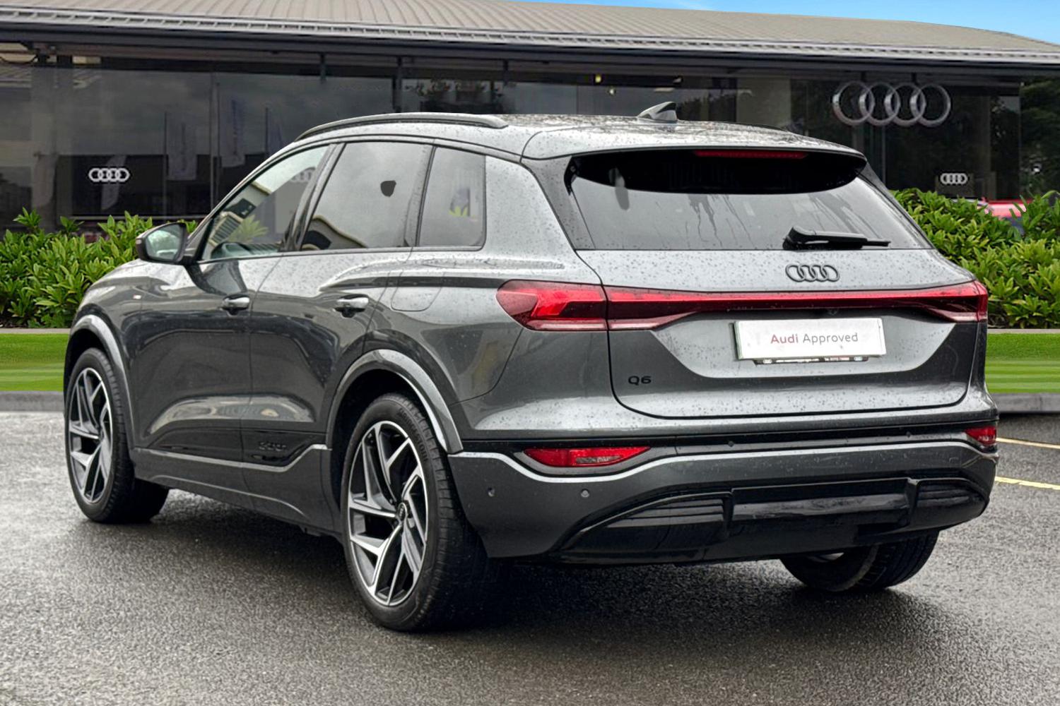 Used Audi Q6 e-tron 2025 for sale - 77791758: Photo 2