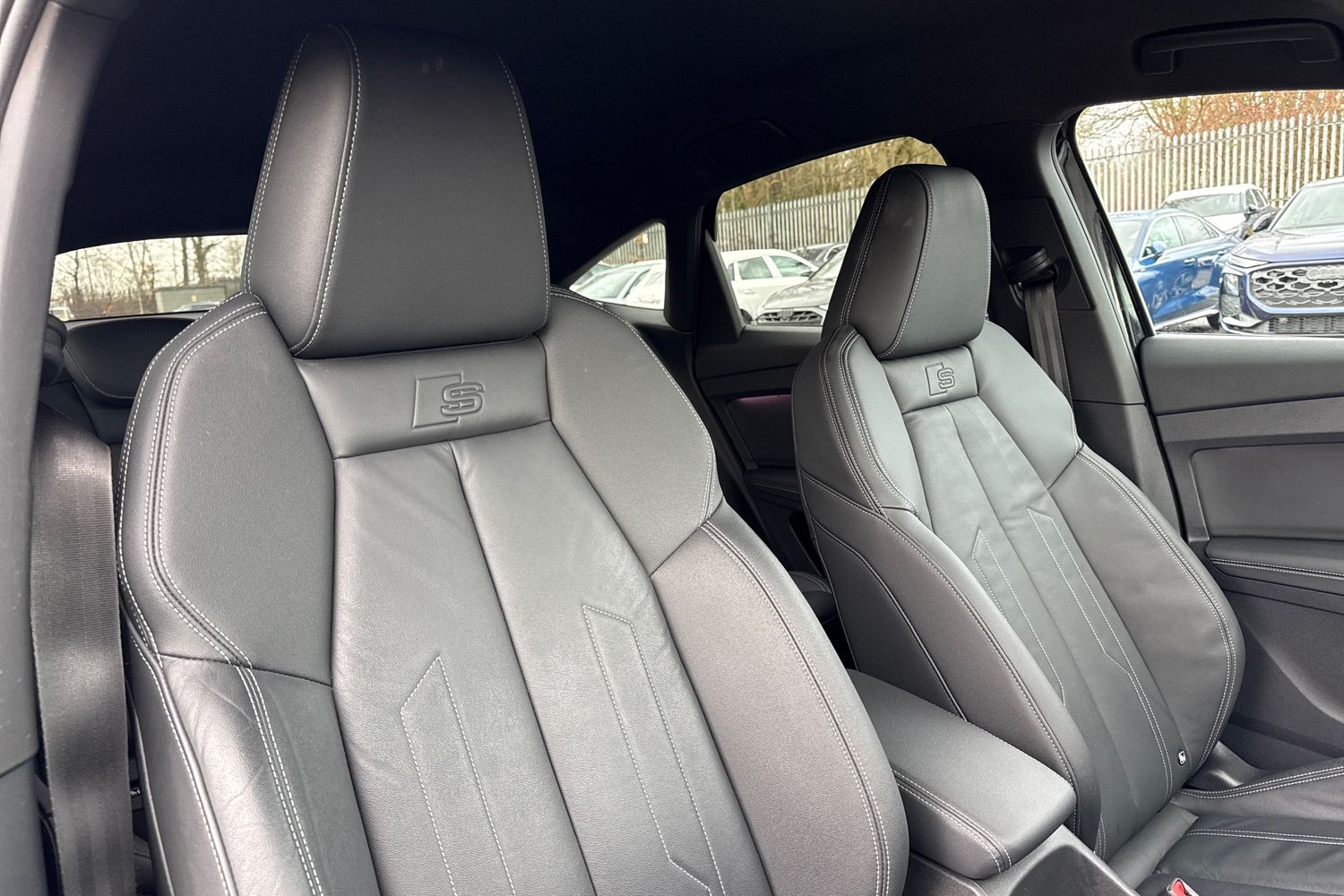 Used Audi Q4 e-tron 2022 for sale - 77262549: Photo 23