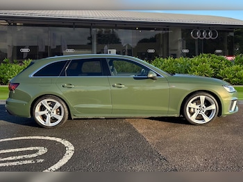 Used Audi A4 Avant 2023 for sale - 77401816: Photo