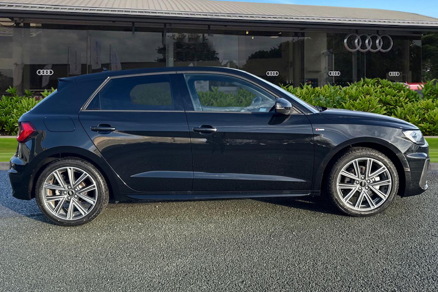Used Audi A1 2025 for sale - 76847918: Photo 3