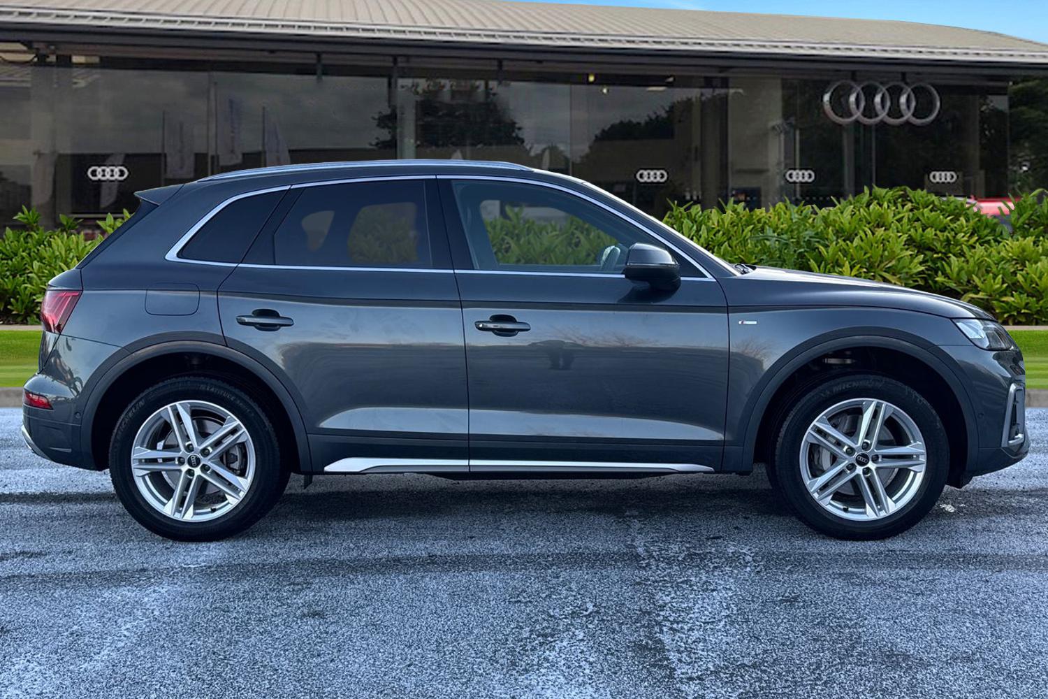 Used Audi Q5 2023 for sale - 77112640: Photo 3