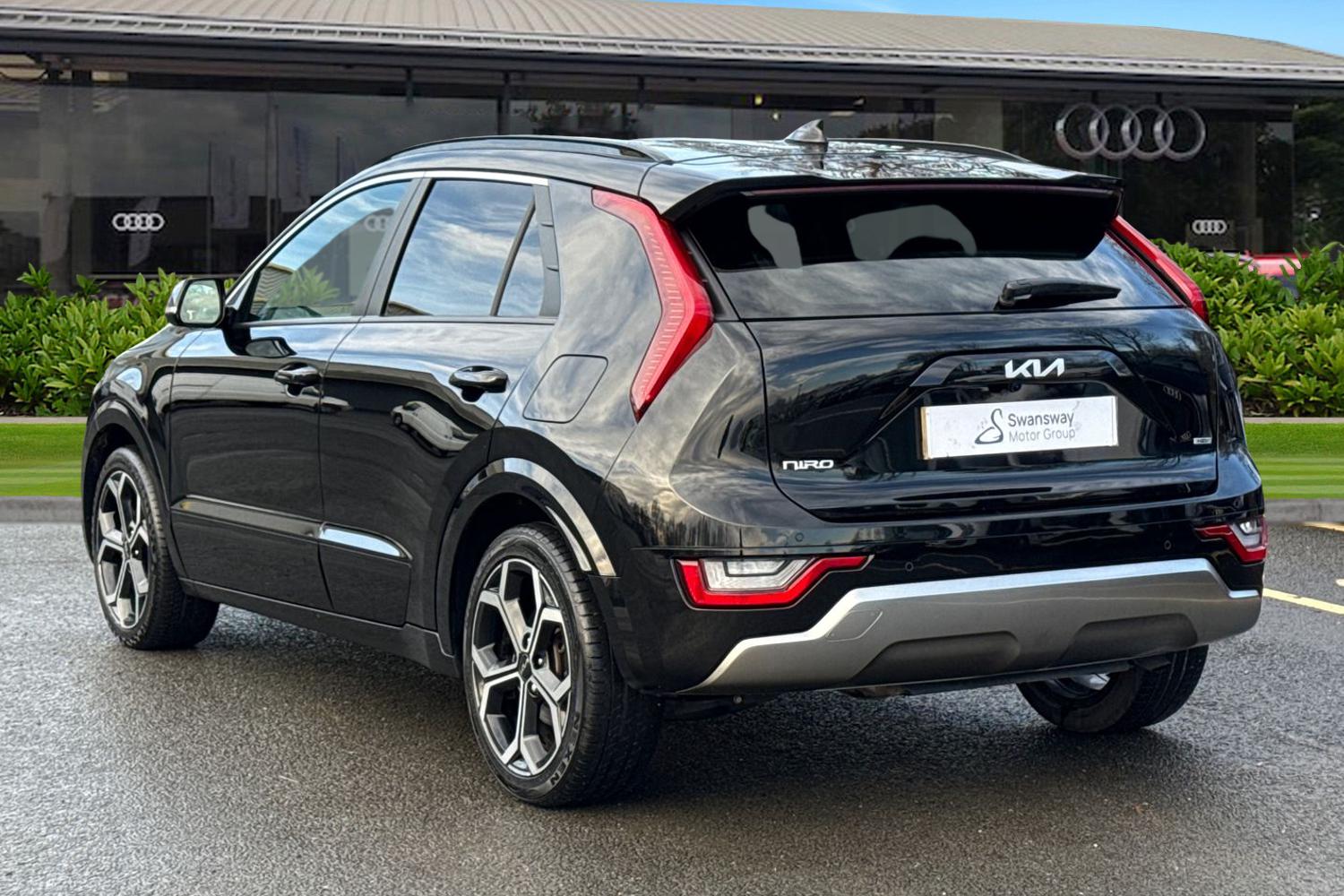 Used Kia Niro 2023 for sale - 77199370: Photo 2