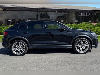 Used Audi Q3 2025 for sale - 78242444: Photo