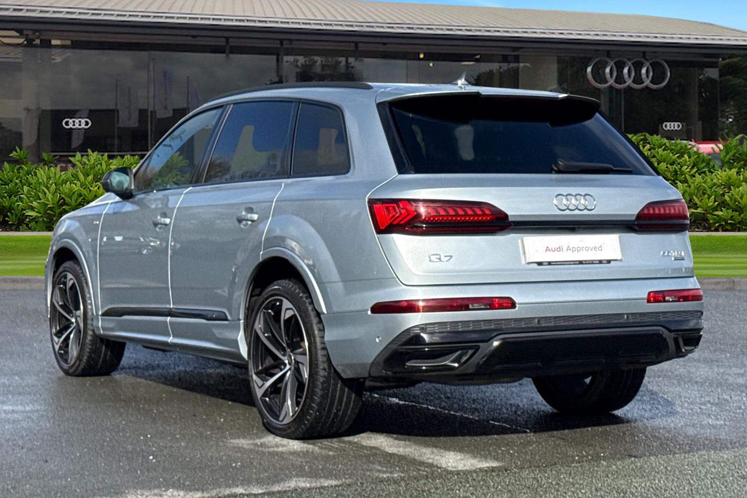 Used Audi Q7 2023 for sale - 78029306: Photo 2