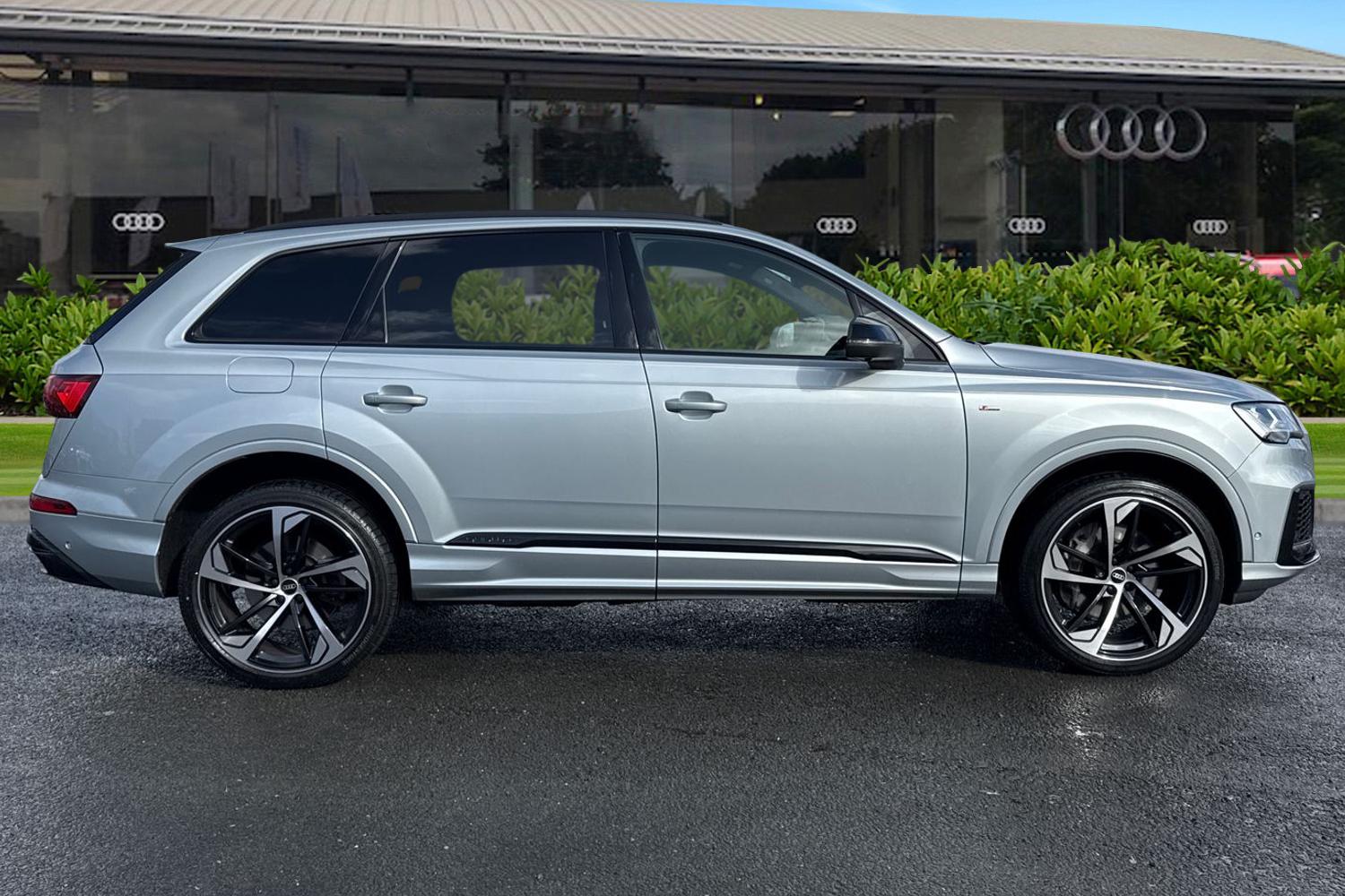 Used Audi Q7 2023 for sale - 78029306: Photo 3