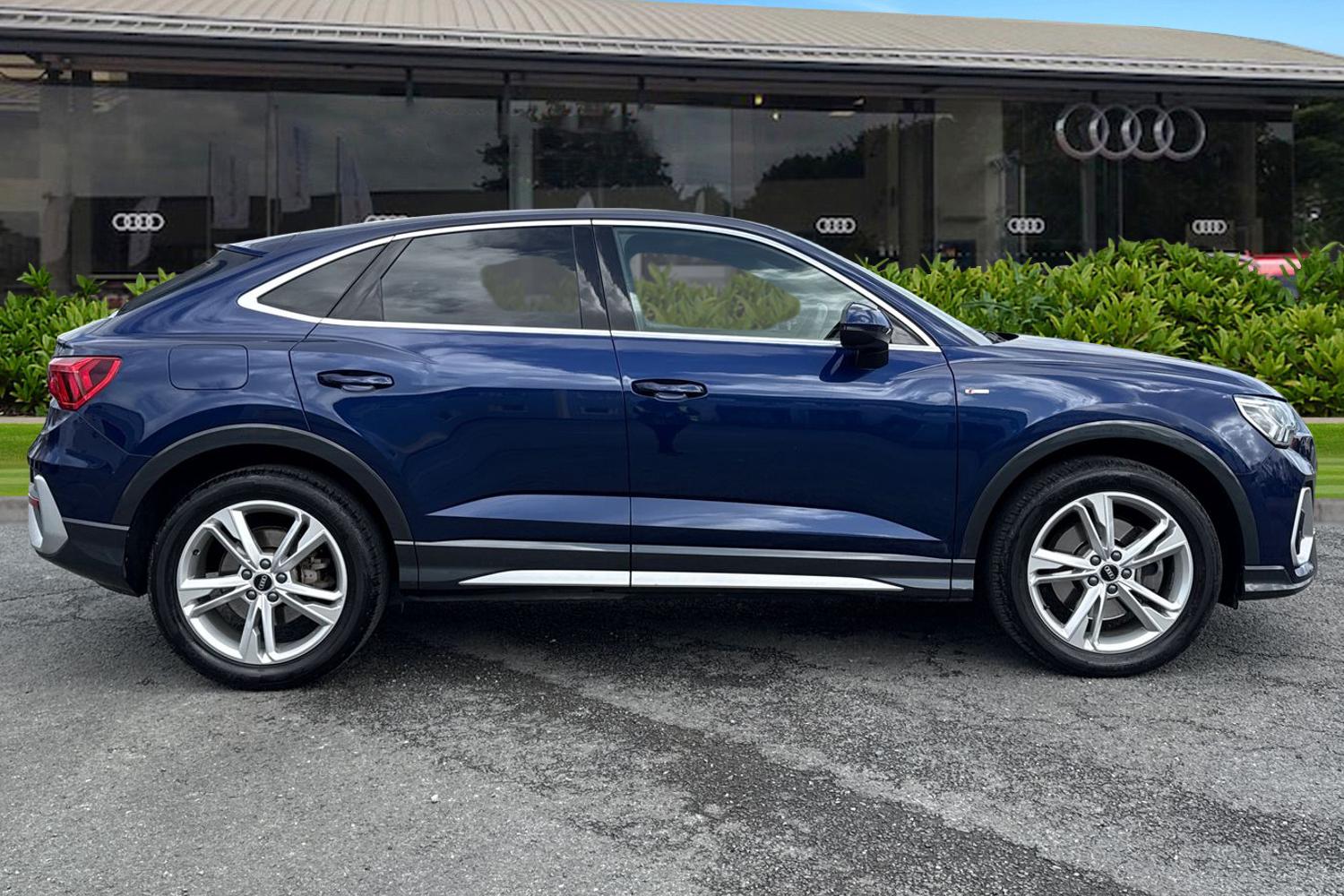 Used Audi Q3 2022 for sale - 78052679: Photo 3