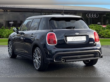 Used MINI Hatch 2023 for sale - 77206572: Photo
