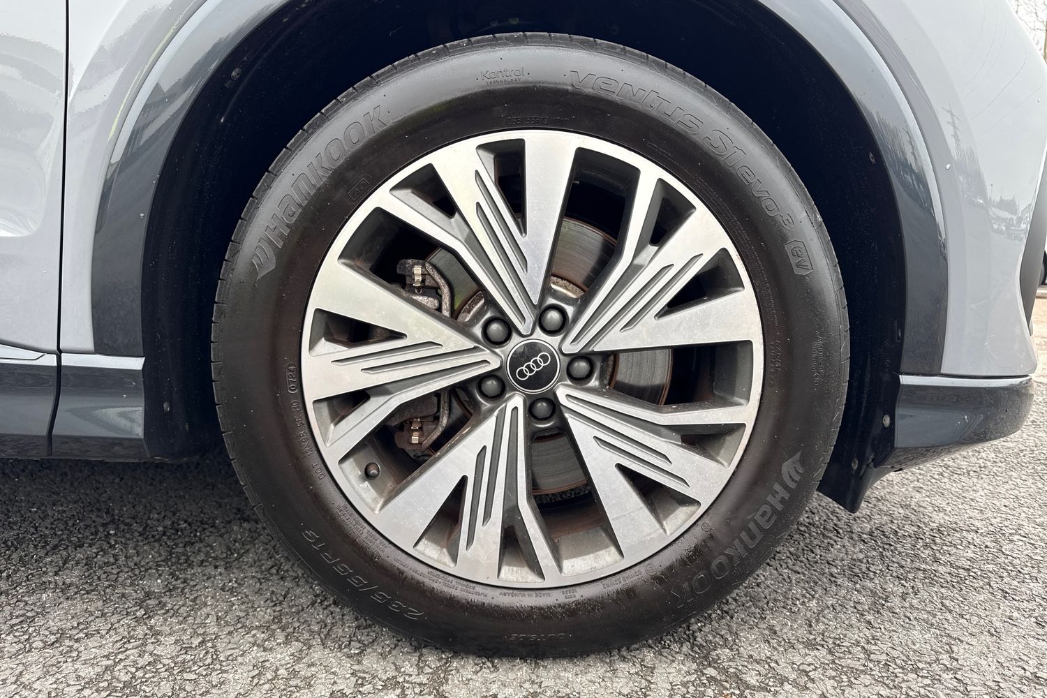 Used Audi Q4 e-tron 2024 for sale - 77812562: Photo 10