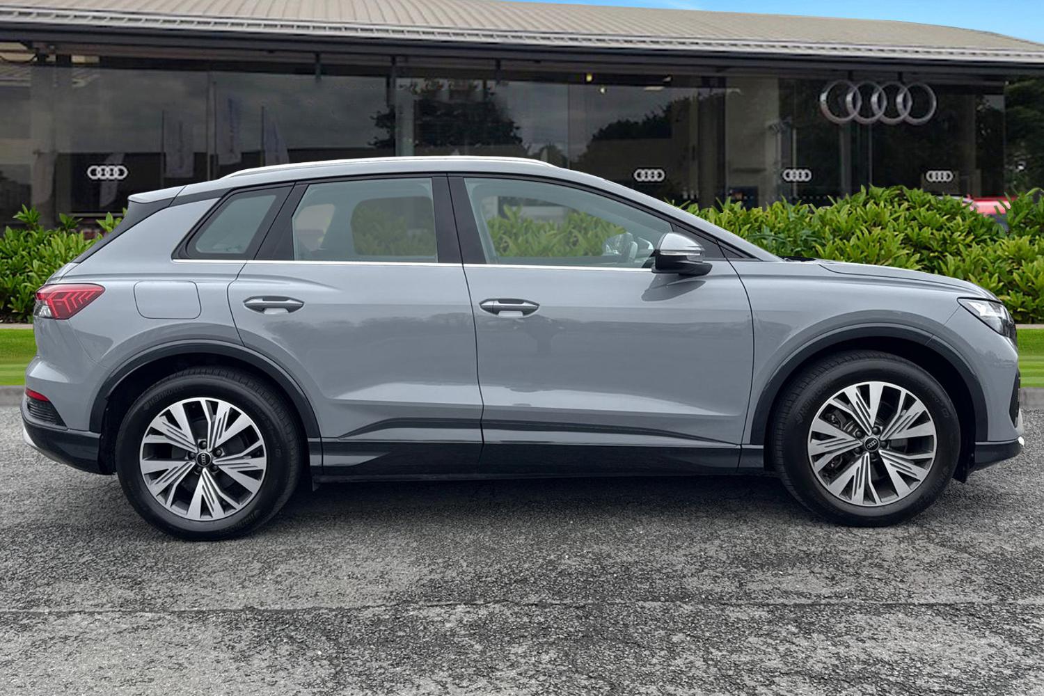 Used Audi Q4 e-tron 2024 for sale - 77812562: Photo 3