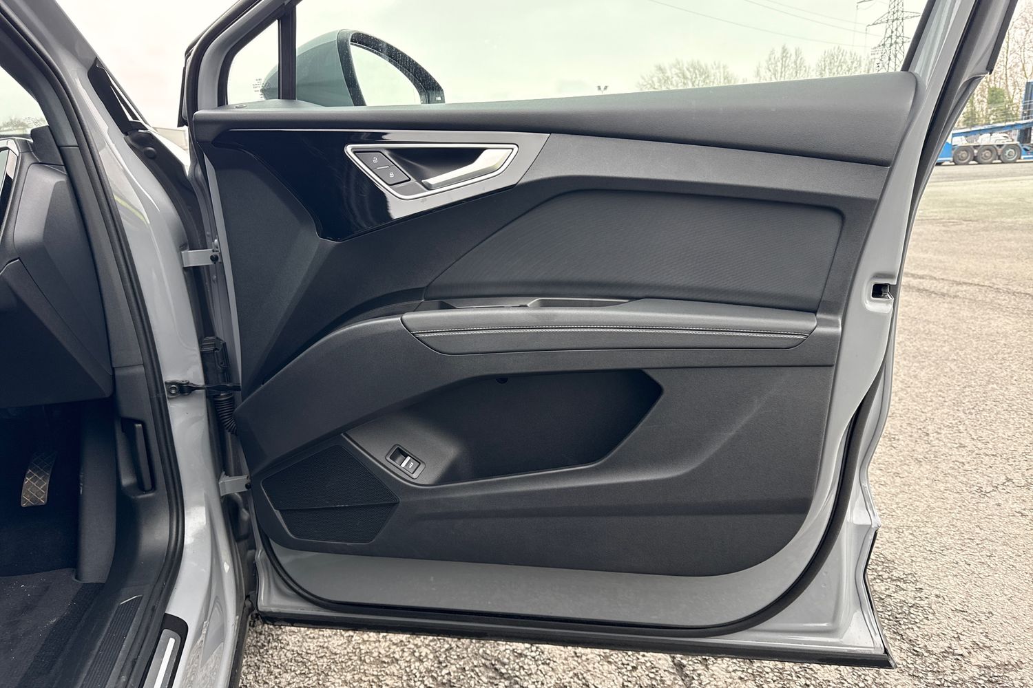 Used Audi Q4 e-tron 2024 for sale - 77812562: Photo 44