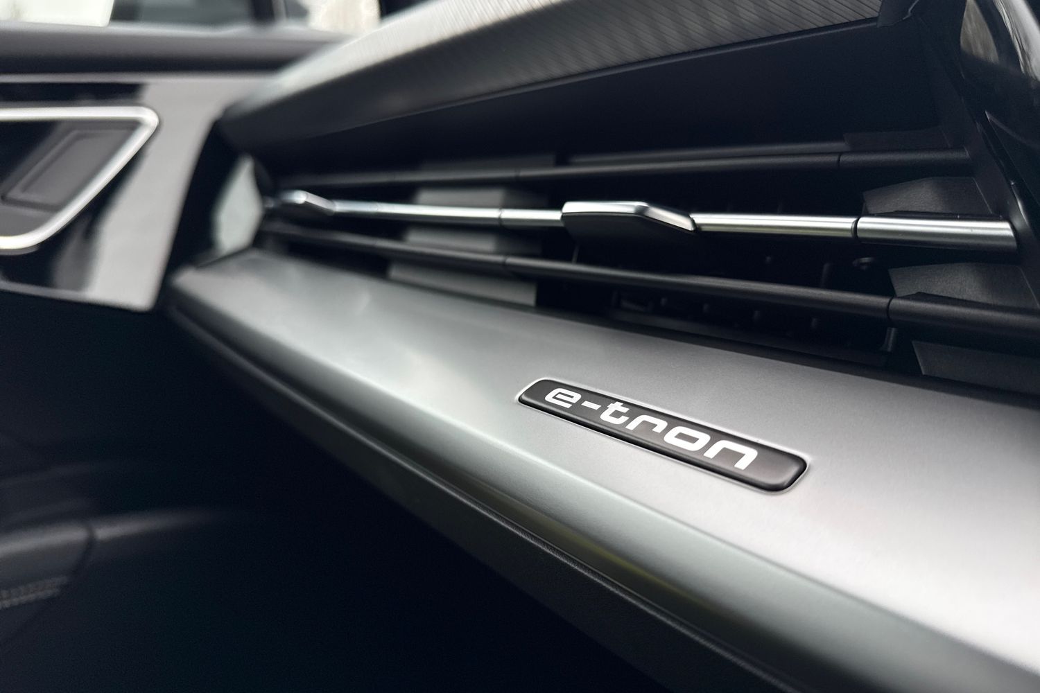 Used Audi Q4 e-tron 2024 for sale - 77812562: Photo 46