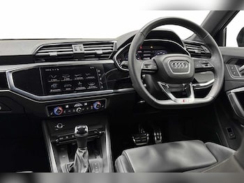 Used Audi Q3 2025 for sale - 76847912: Photo