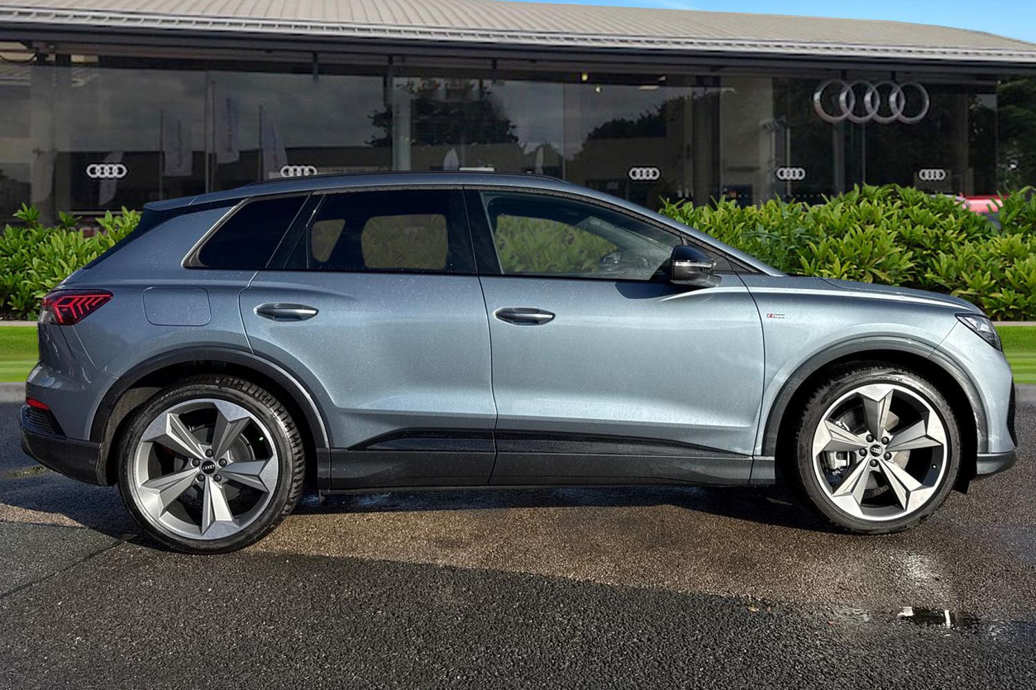 Used Audi Q4 e-tron 2025 for sale - 76320439: Photo 3