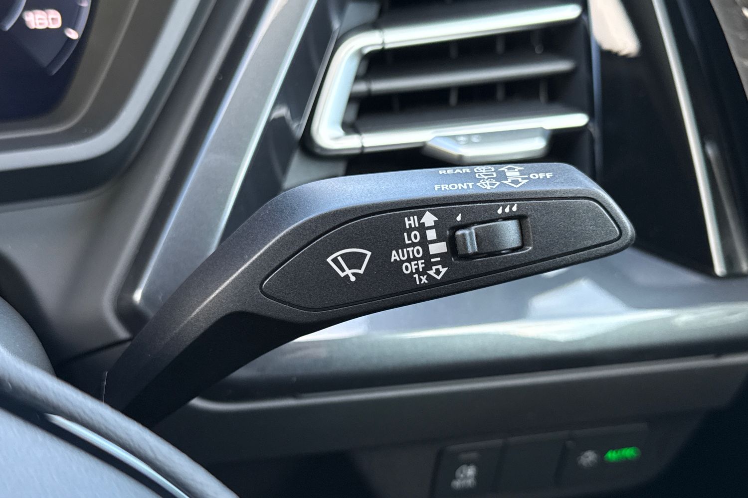 Used Audi Q4 e-tron 2025 for sale - 76320439: Photo 31