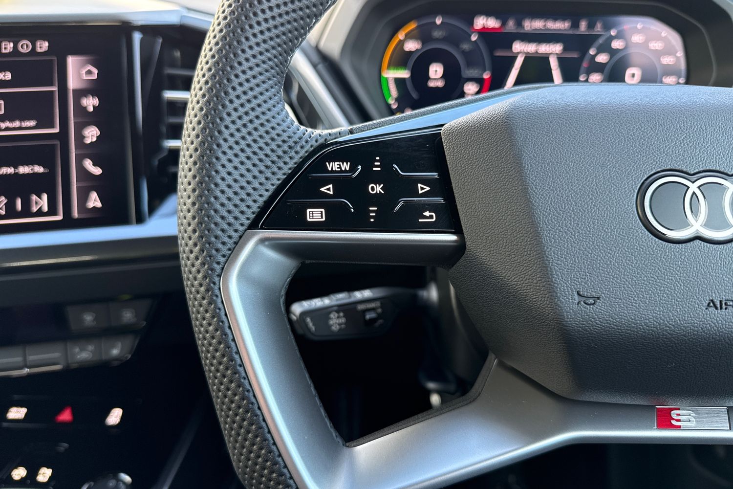 Used Audi Q4 e-tron 2025 for sale - 76320439: Photo 34