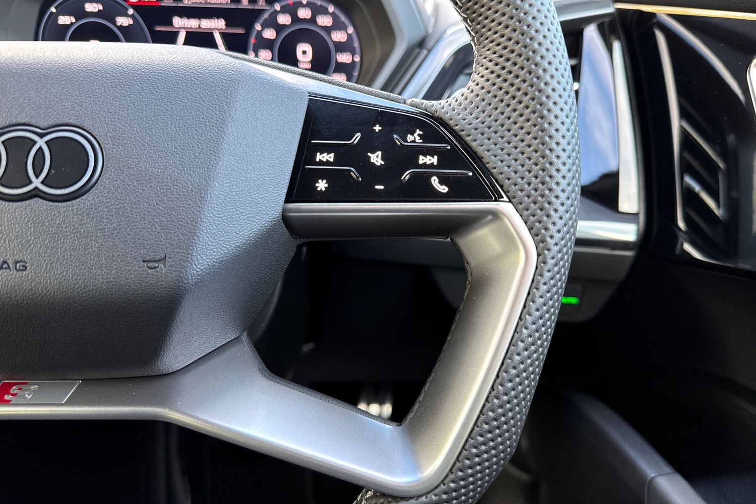 Used Audi Q4 e-tron 2025 for sale - 76320439: Photo 35