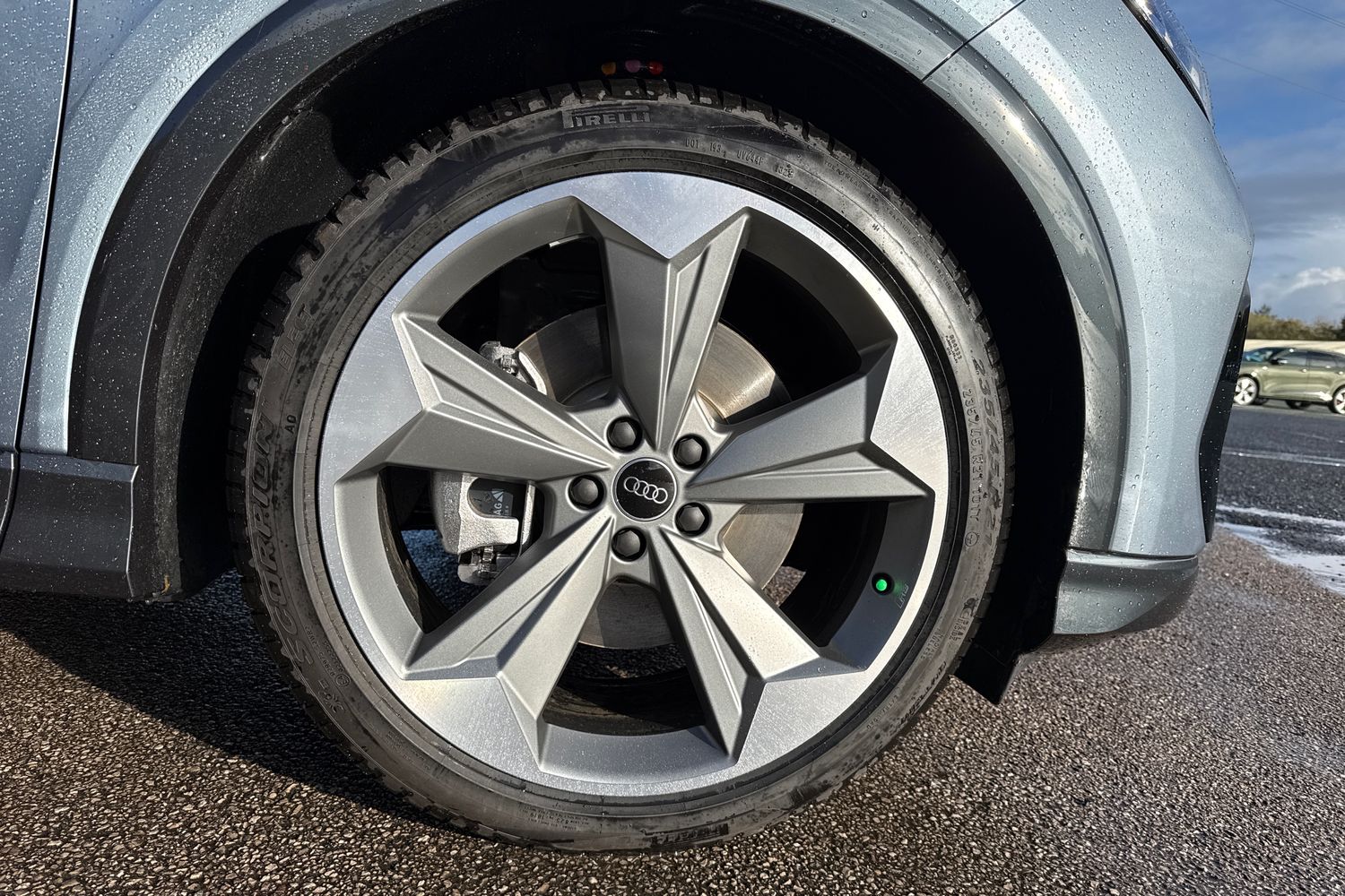 Used Audi Q4 e-tron 2025 for sale - 76320439: Photo 9