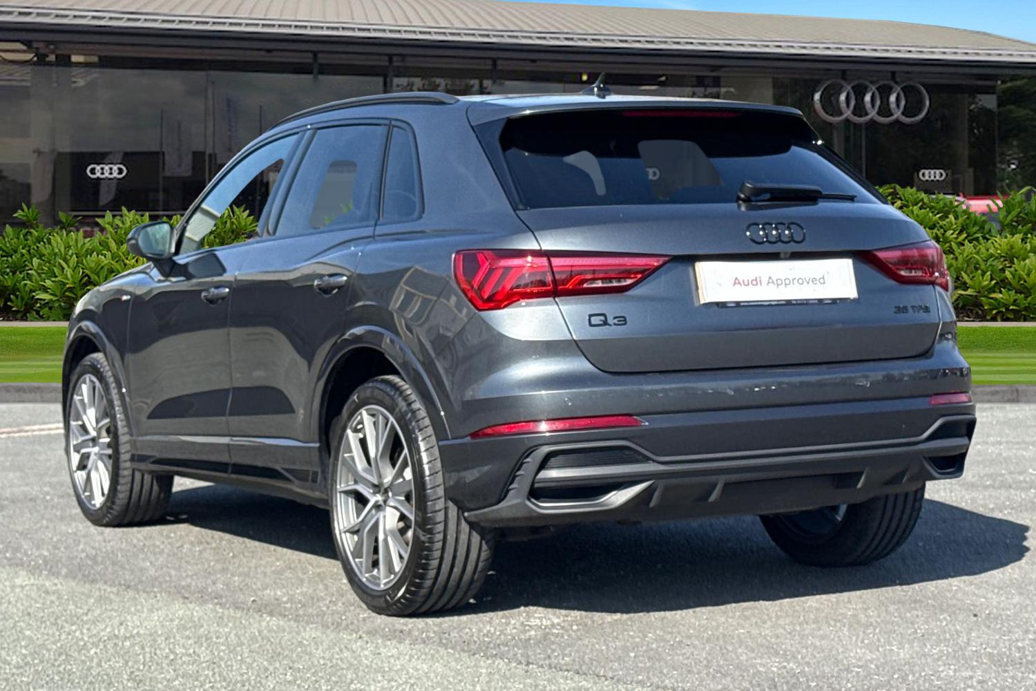 Used Audi Q3 2025 for sale - 77951971: Photo 2