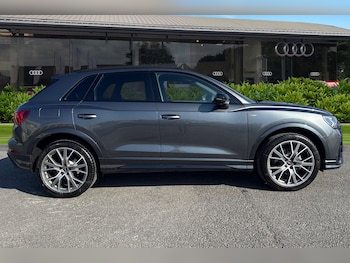 Used Audi Q3 2025 for sale - 77951971: Photo