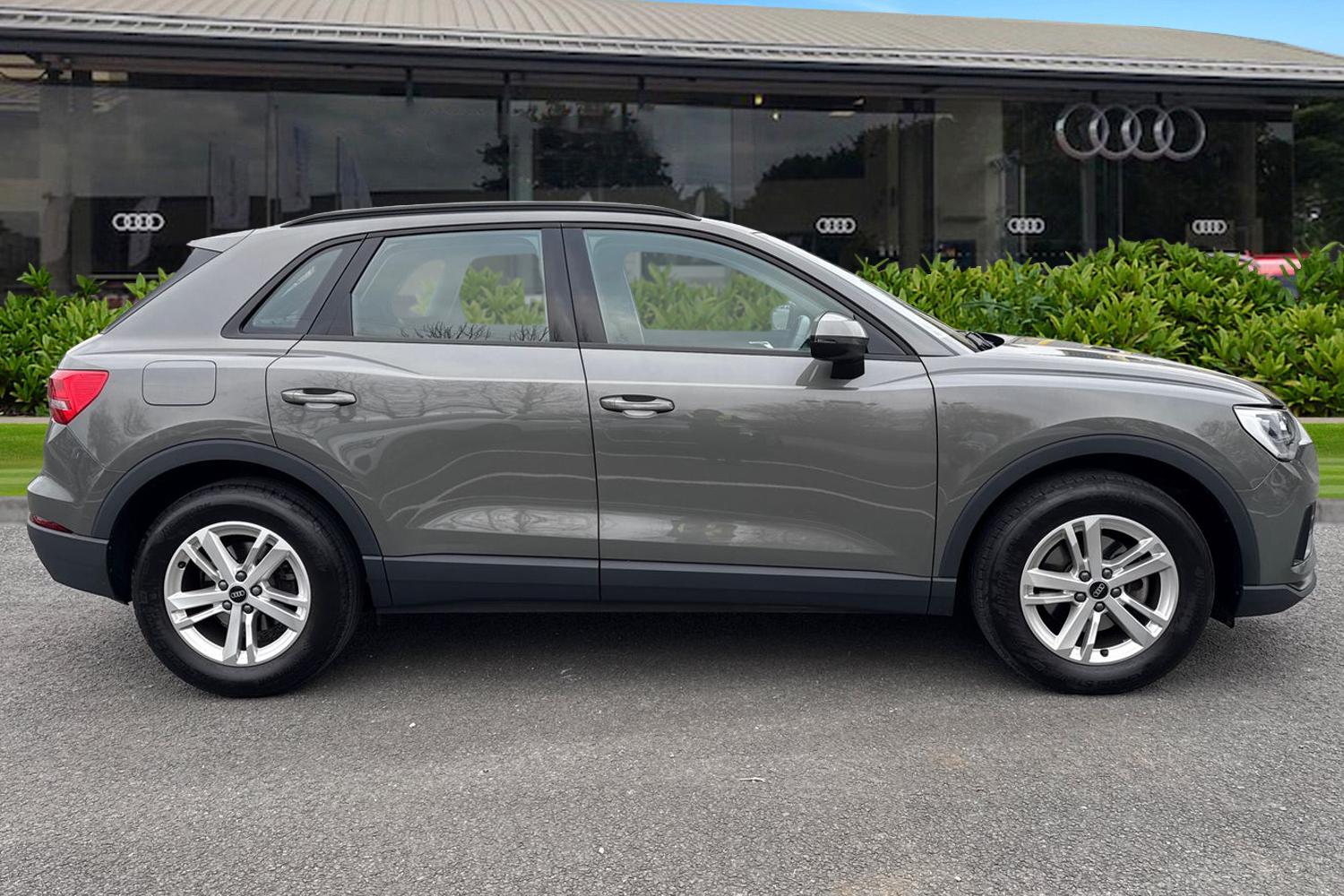 Used Audi Q3 2023 for sale - 77068759: Photo 3