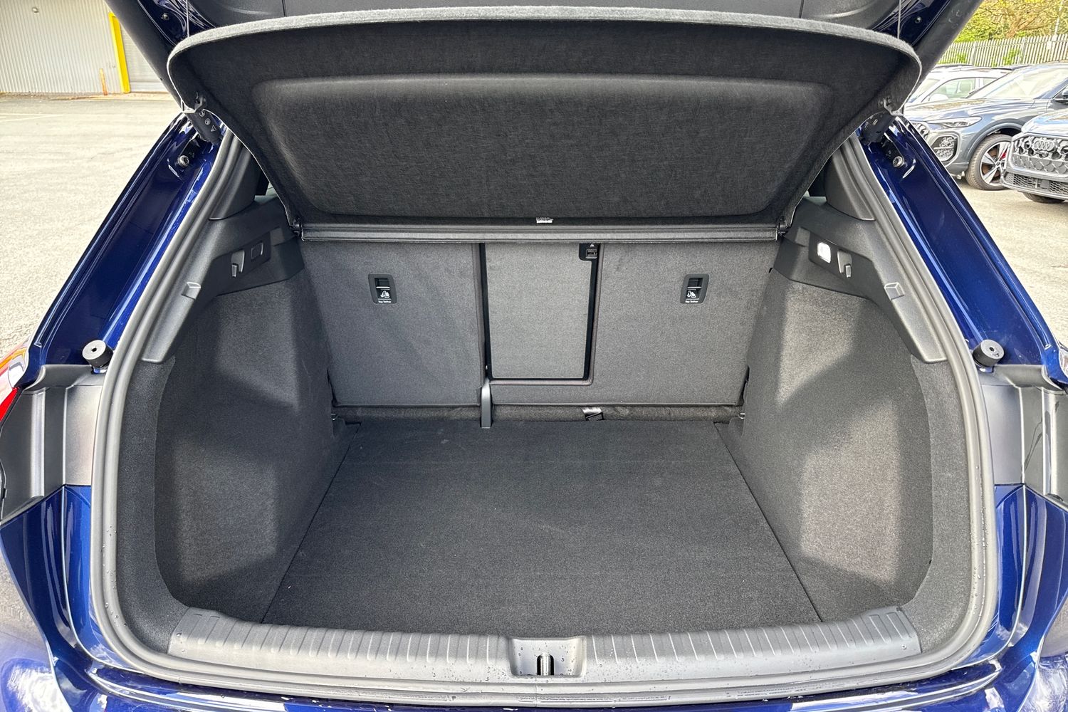 Used Audi Q4 e-tron 2026 for sale - 78210838: Photo 6