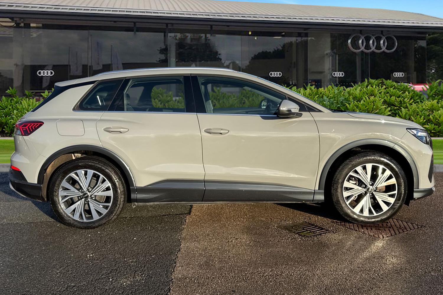 Used Audi Q4 e-tron 2024 for sale - 77128928: Photo 3