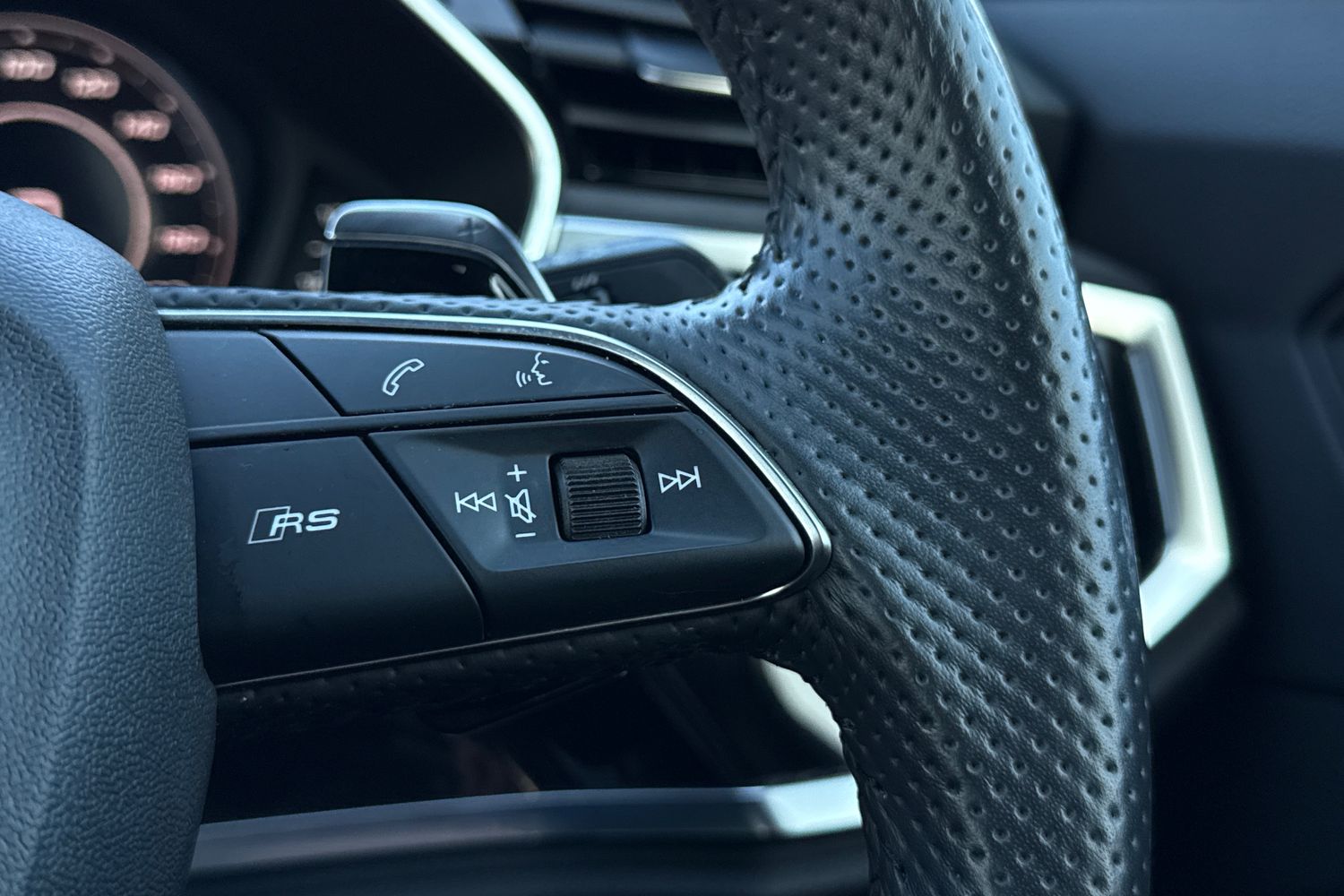 Used Audi RS Q3 2022 for sale - 77733629: Photo 38