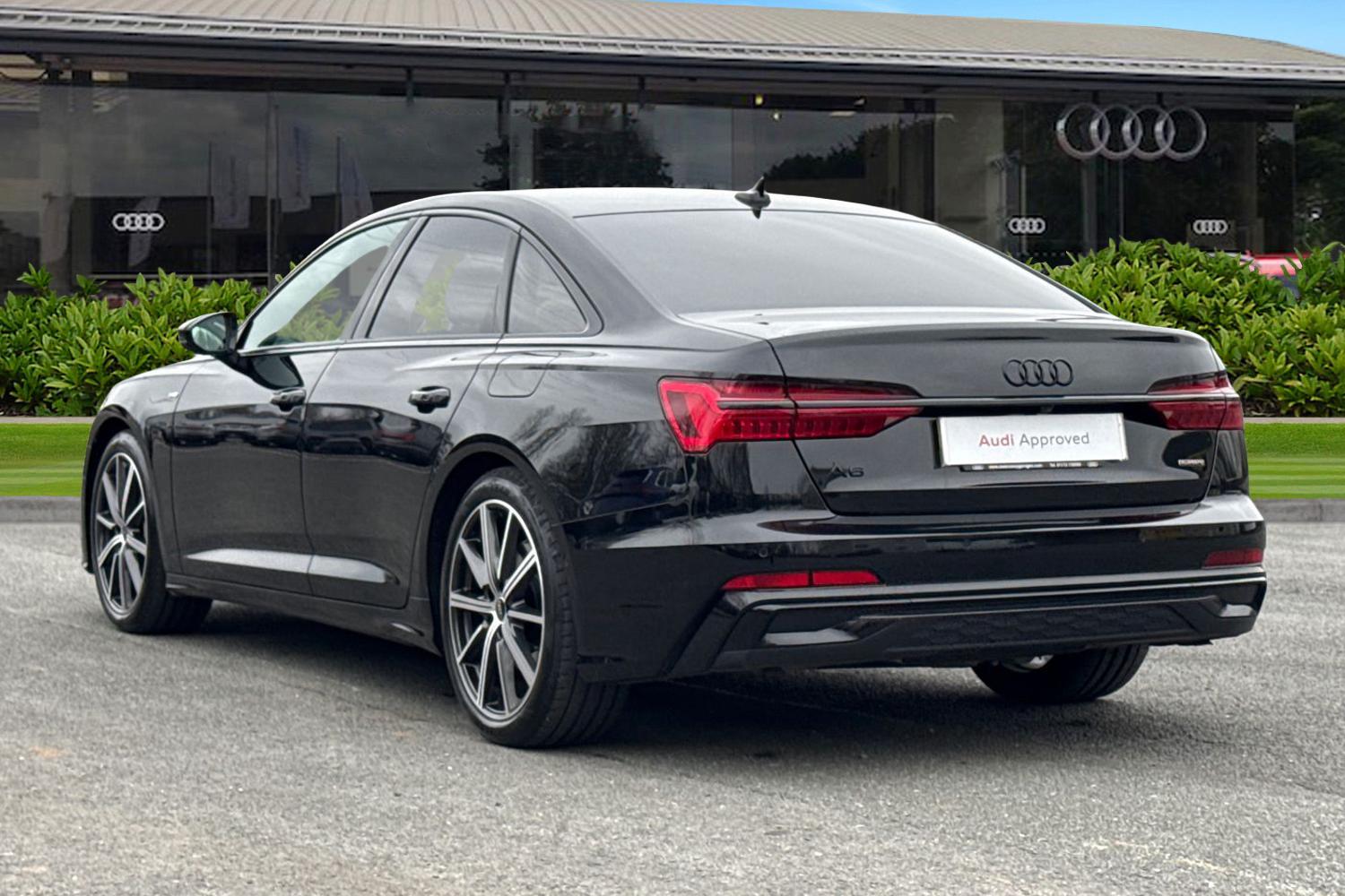 Used Audi A6 Saloon 2025 for sale - 77601658: Photo 2