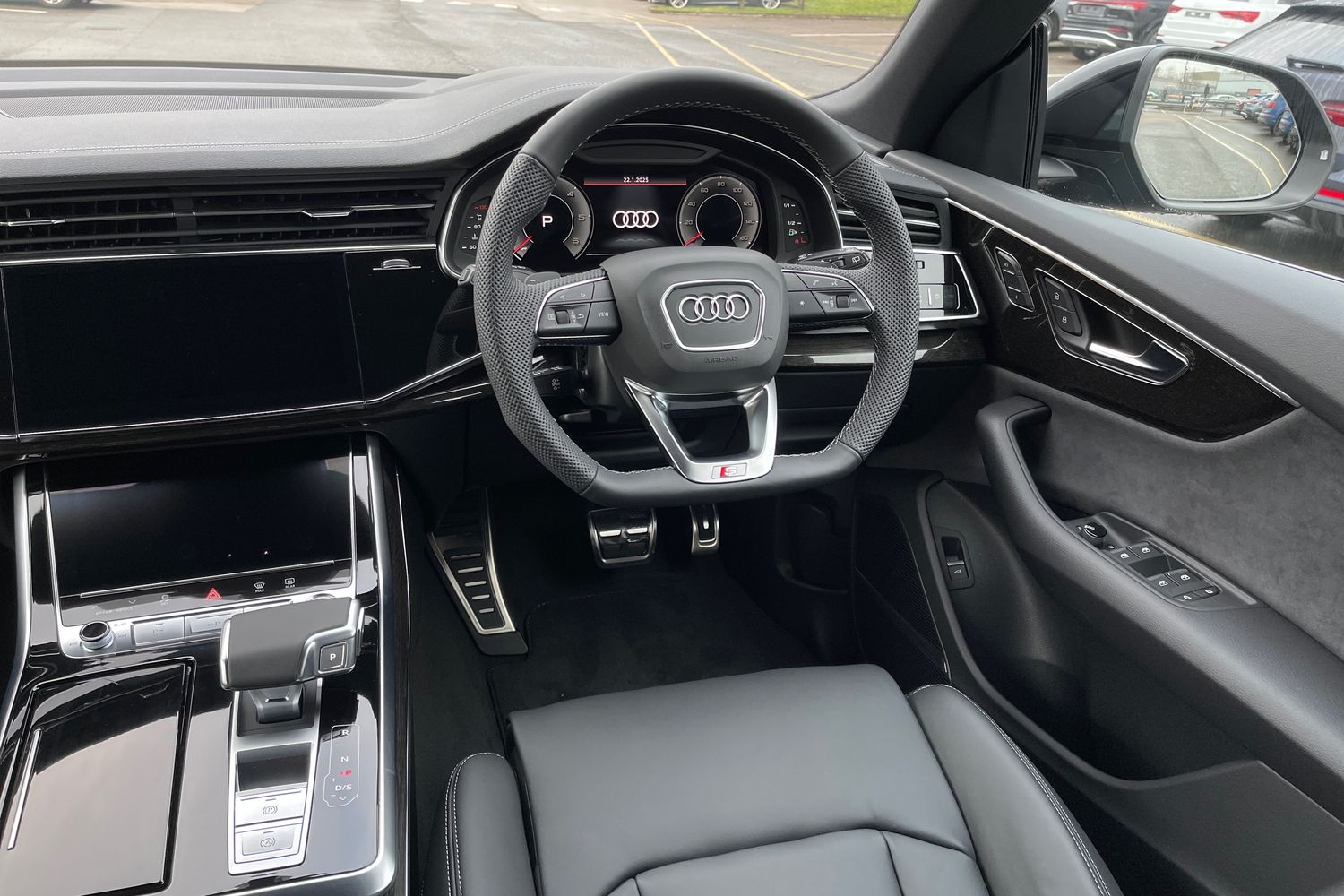 Used Audi Q8 2025 for sale - 76480894: Photo 17