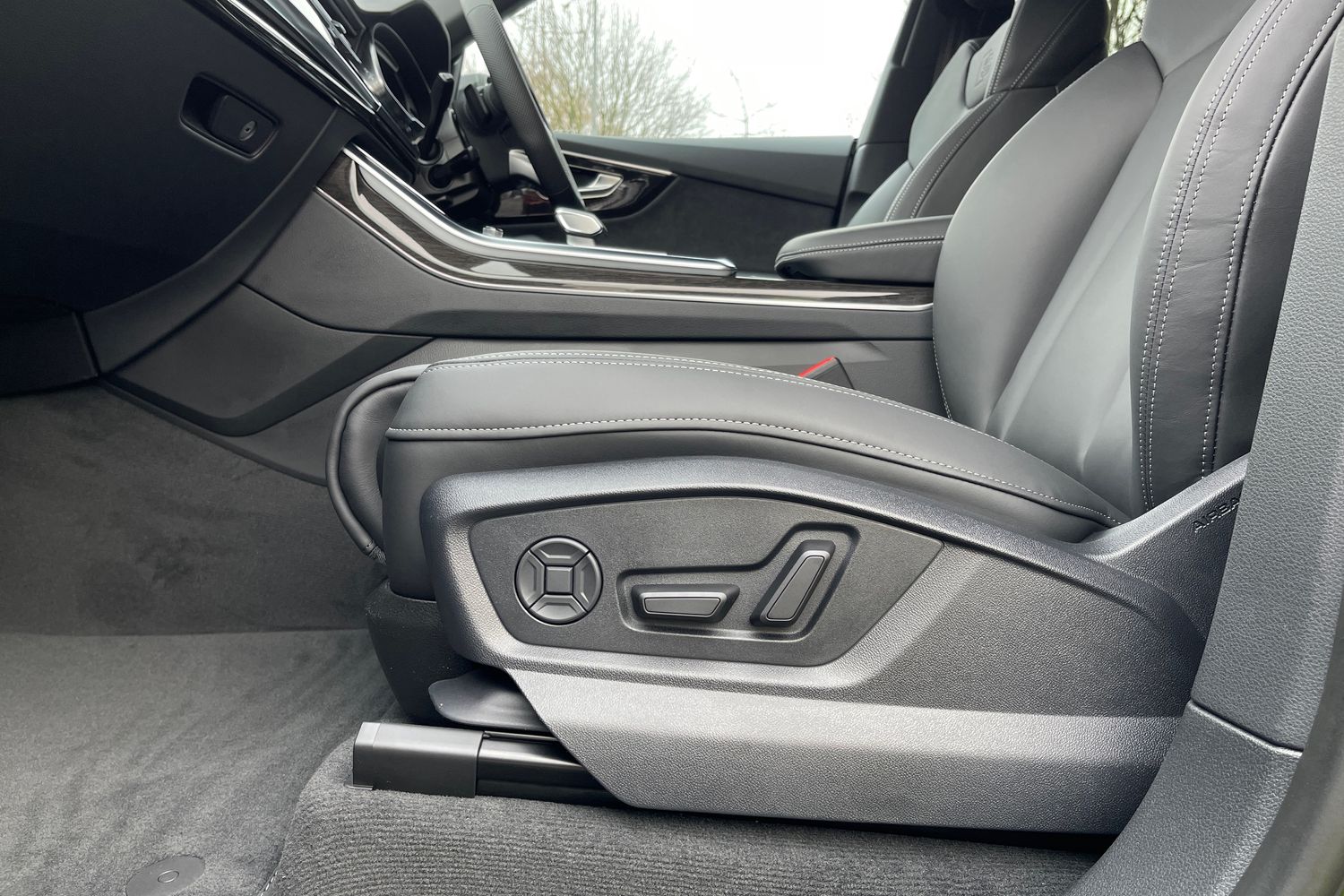 Used Audi Q8 2025 for sale - 76480894: Photo 44