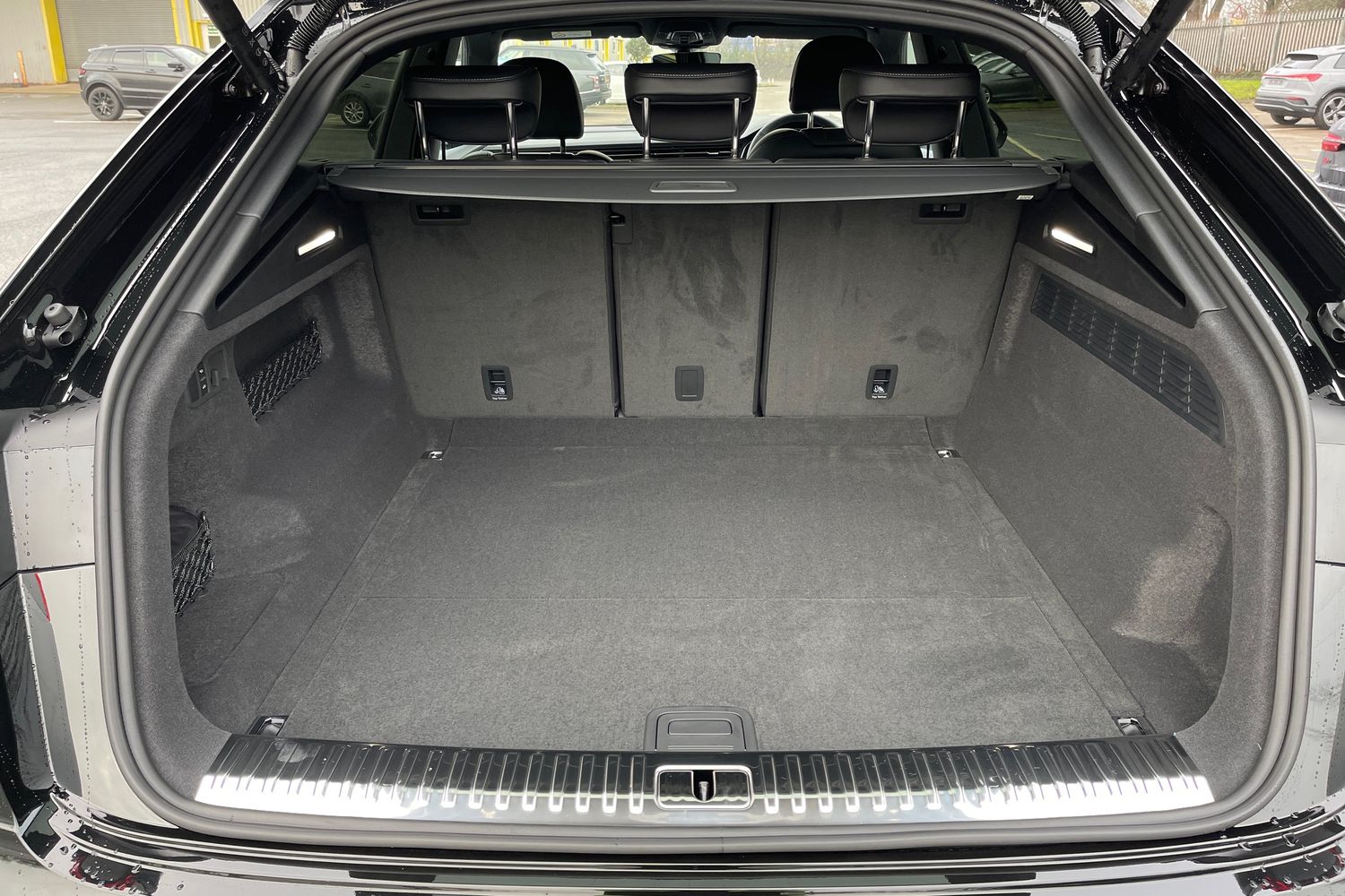 Used Audi Q8 2025 for sale - 76480894: Photo 6