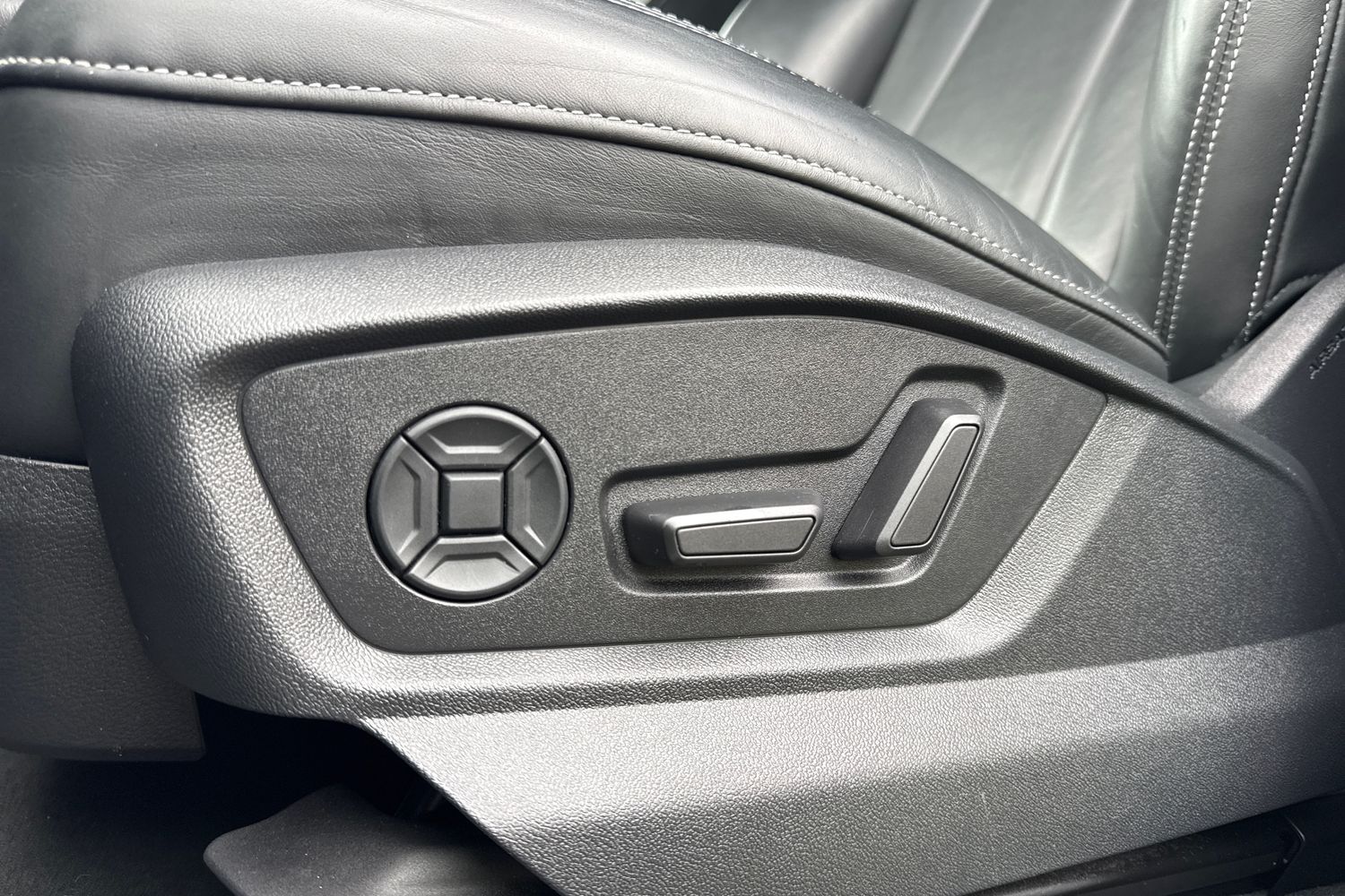 Used Audi Q8 2023 for sale - 76723695: Photo 41