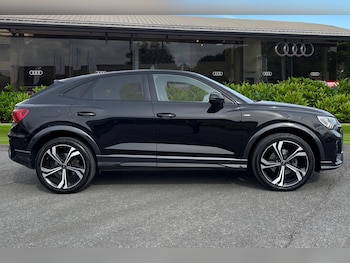 Used Audi Q3 2024 for sale - 78387538: Photo