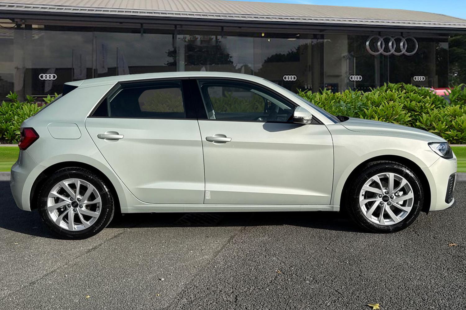 Used Audi A1 2025 for sale - 76353211: Photo 3
