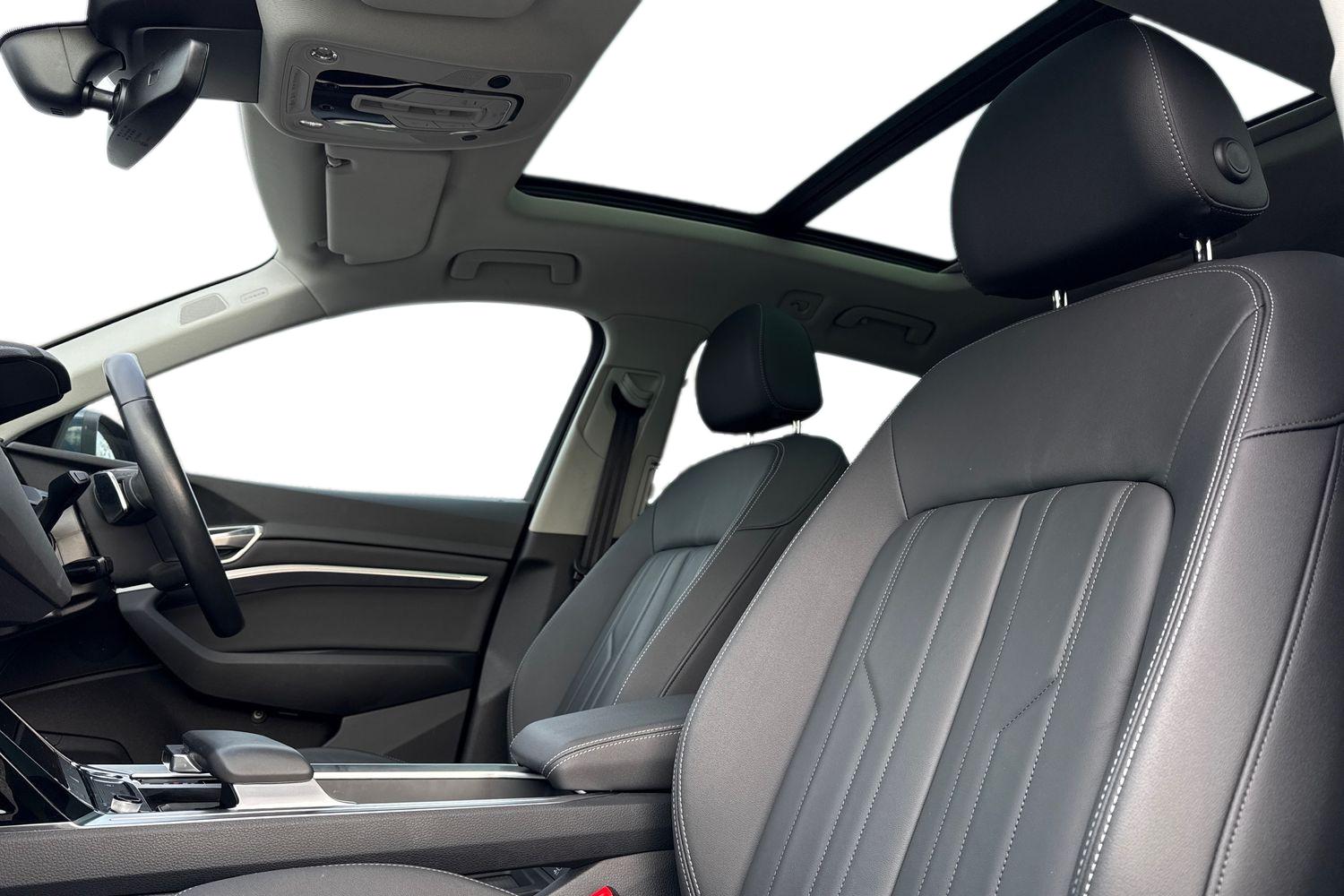 Used Audi Q8 2023 for sale - 77628616: Photo 16